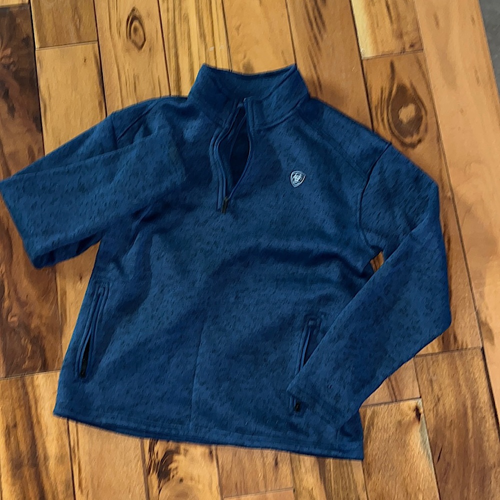 Large Ariat Blue Pull over
